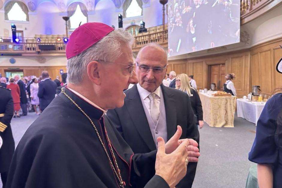 HRVATSKI MINISTAR NA KRUNIDBI U LONDONU: Grlić Radman zaželio da vladavina britanskog kralja "bude ispunjena uspjehom i nastavkom dobrih odnosa s Hrvatskom i hrvatskim narodom"