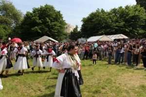(FOTO) HODOČAŠĆE U NEVIGES: Oko 5.000 hodočasnika hodočastilo Majci Božjoj u Neviges (FOTO) HODOČAŠĆE U NEVIGES: Oko 5.000 hodočasnika hodočastilo Majci Božjoj u Neviges
