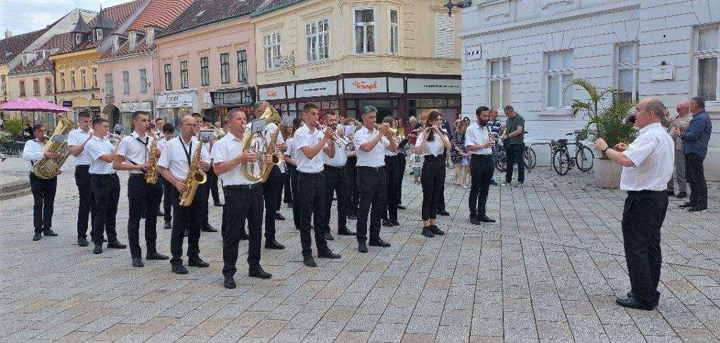 POČELI „DANI ALKE“ U BADENU KOD BEČA: Koncertom Gradske glazbe Sinj u Badenu otvoren trodnevni povijesno-kulturni spektakl