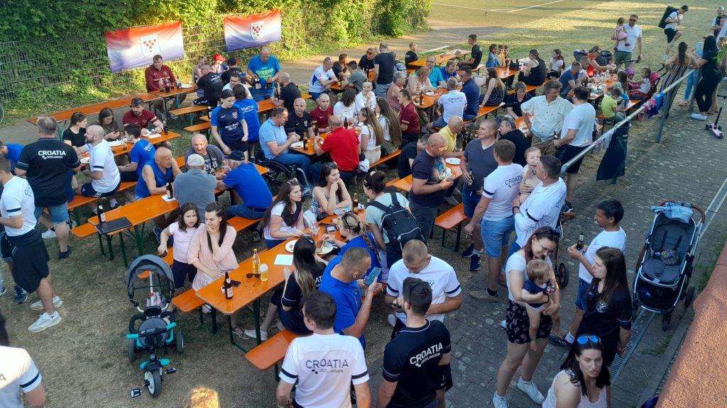 GEISLINGEN: Hrvatski nogometni stroj iz Geislingena proslavio ulazak u višu ligu te obznanio promjene za novu sezonu