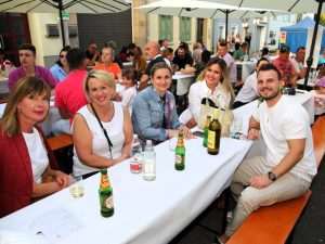 (FOTO) HRVATI ODUŠEVILI U ROTTENBURGU ČAK I POLICAJCE: Croatia Rottenburg tri dana bila u središtu pozornosti 48. Rottenburg Neckar Festivala