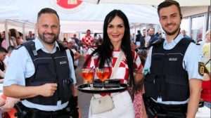 (FOTO) HRVATI ODUŠEVILI U ROTTENBURGU ČAK I POLICAJCE: Croatia Rottenburg tri dana bila u središtu pozornosti 48. Rottenburg Neckar Festivala