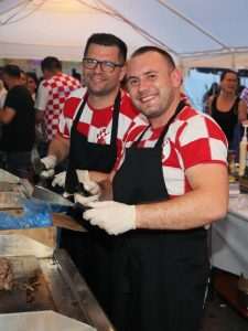(FOTO) HRVATI ODUŠEVILI U ROTTENBURGU ČAK I POLICAJCE: Croatia Rottenburg tri dana bila u središtu pozornosti 48. Rottenburg Neckar Festivala