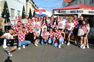 (FOTO) HRVATI ODUŠEVILI U ROTTENBURGU ČAK I POLICAJCE: Croatia Rottenburg tri dana bila u središtu pozornosti 48. Rottenburg Neckar Festivala