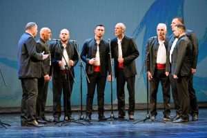 (VIDEO) KLAPSKI SPEKTAKL U ZAGREBU: Hrvatske klape iz hrvatskog iseljeništva oduševile nastupom u HNK-u