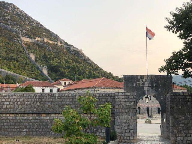 (FOTO) DUBROVNIK: Dubrovačke zidine, duljine 1940 metara, od početka godine obišlo 820 tisuća posjetitelja