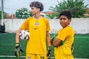 (FOTO) GUBILI ILI POBJEĐIVALI ONI SU UZ HRVATSKU: Brazilski dječaci u hrvatskim dresovima dišu za nogomet i zemlju koju ne poznaju