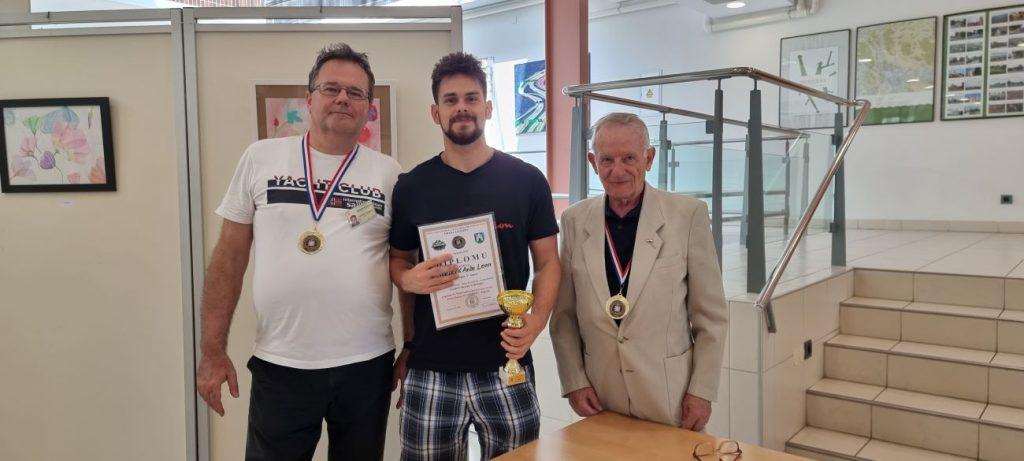 ODRŽAN 24. MEMORIJALNI ŠAHOVSKI TURNIR UDHOS ZAGREB: Ante Leon Starčević je pobjednik turnira ODRŽAN 24. MEMORIJALNI ŠAHOVSKI TURNIR UDHOS ZAGREB: Ante Leon Starčević je pobjednik turnira