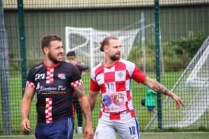 (FOTO/VIDEO) HRVATSKI MALONOGOMETNI TURNIR U IRSKOJ: Slušale se hrvatske navijačke i domoljubne pjesme, a uživalo se u prelijepoj igri