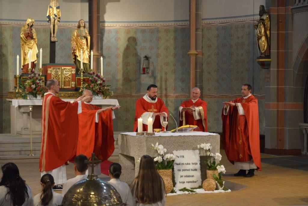 REUTLINGEN: Proslavljena 25. obljetnica svećeničkog ređenja vlč. Andrije Župarića