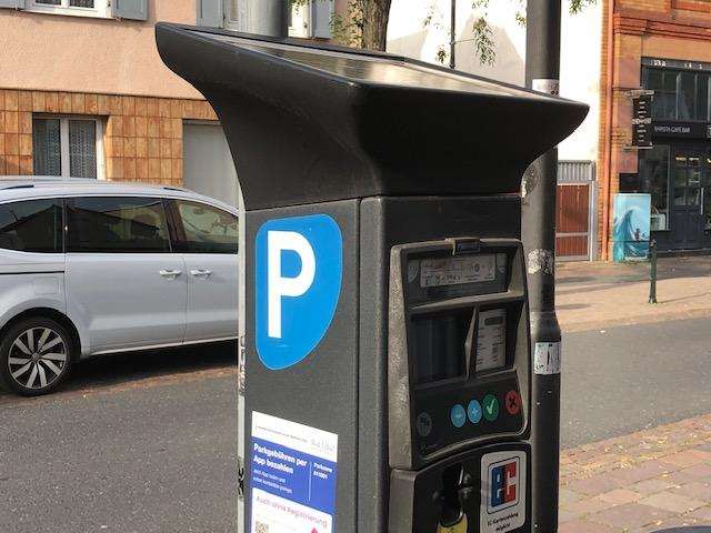 Aparat za plaćanje parkinga (ILLUSTRACIJA) / Foto: Fenix (SIM)