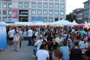 (FOTO i VIDEO) HRVATI NA FESTIVALU U STUTTGARTU: Iz HKZ Stuttgart pozivaju na druženje uz kulinarske delicije i hrvatska vina