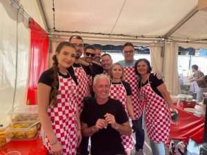 (FOTO i VIDEO) HRVATI NA FESTIVALU U STUTTGARTU: Iz HKZ Stuttgart pozivaju na druženje uz kulinarske delicije i hrvatska vina