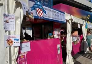 (FOTO i VIDEO) HRVATI NA FESTIVALU U STUTTGARTU: Iz HKZ Stuttgart pozivaju na druženje uz kulinarske delicije i hrvatska vina