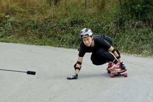 UTRKE LONGBOARDERA: Longboarderi iz Europe okupili se na festivalu ekstremnog sporta u selu ispod Stare planine