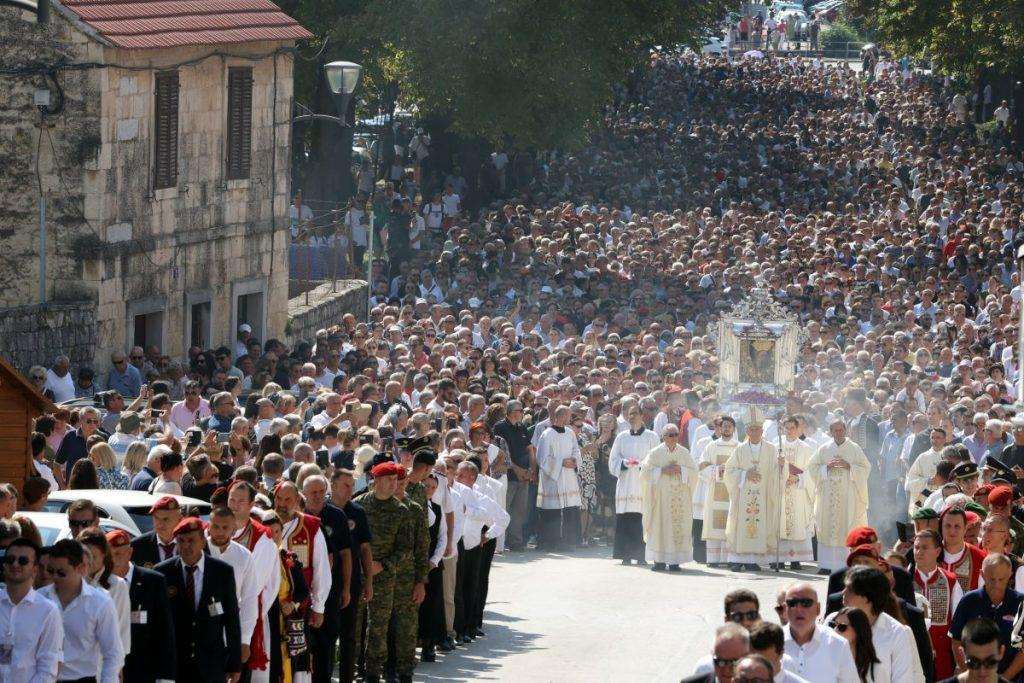PROSLAVE BLAGDANA VELIKE GOSPE U SINJU: Nadbiskup Puljić istaknuo kako su čestite majke snaga obitelji i budućnost društva
