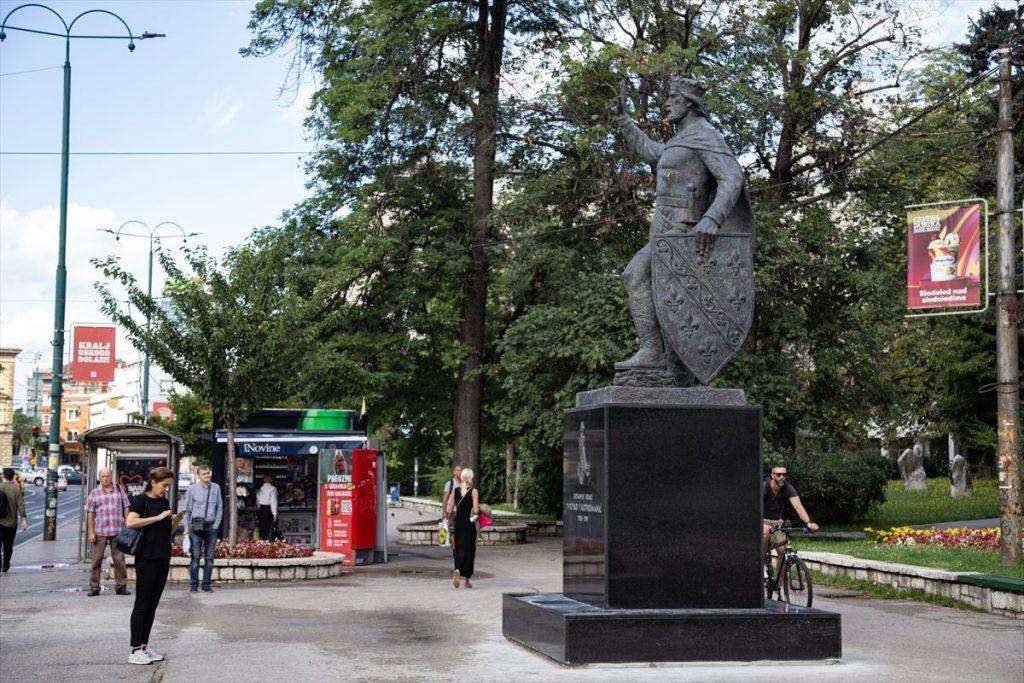 U Sarajevu postavljen spomenik bosanskom kralju Tvrtku I Kotromaniću