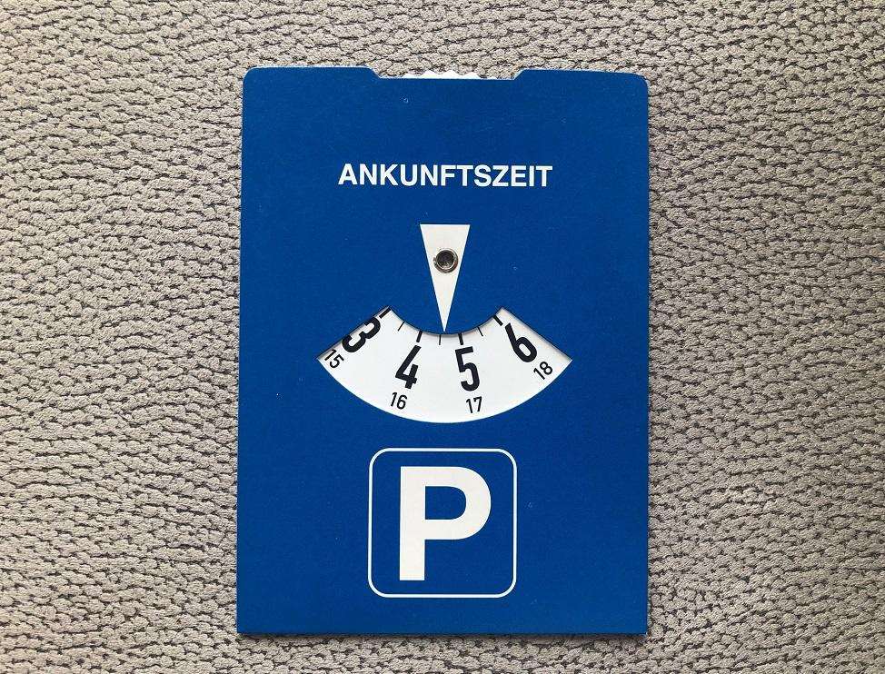 Parkirni disk ispravnih dimnezija / Foto: Fenix (SIM)