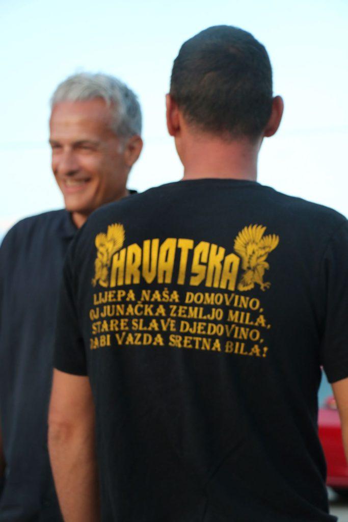 (FOTO I VIDEO) SELO U ZADARSKOM ZALEĐU PROSLAVILO OLUJU: Okupilo se i mlado i staro, stigli i mještani koji žive u Njemačkoj, Australiji..., pjevalo se, plesalo, prisjećalo starih vremena