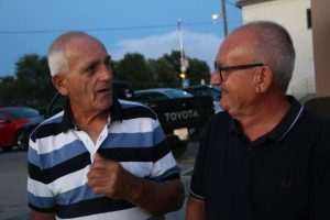 (FOTO I VIDEO) SELO U ZADARSKOM ZALEĐU PROSLAVILO OLUJU: Okupilo se i mlado i staro, stigli i mještani koji žive u Njemačkoj, Australiji..., pjevalo se, plesalo, prisjećalo starih vremena