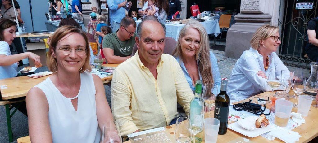 TRODNEVNO SLAVLJE: Ulična fešta gradišćanskih Hrvata oduševila Bečane