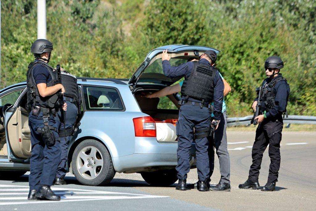 KOSOVSKA POLICIJA: Privedeno 6 osoba koji se sumnjiče za više kaznenih djela  