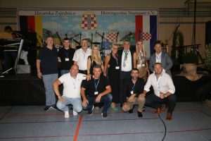 (FOTO) VELIKA ZABAVA NA HERCEGOVAČKOJ VEČERI: U Filderstadtu kod Stuttgarta okupilo se oko 1.400 Hrvata i njihovih prijatelja...