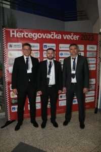 (FOTO) VELIKA ZABAVA NA HERCEGOVAČKOJ VEČERI: U Filderstadtu kod Stuttgarta okupilo se oko 1.400 Hrvata i njihovih prijatelja...