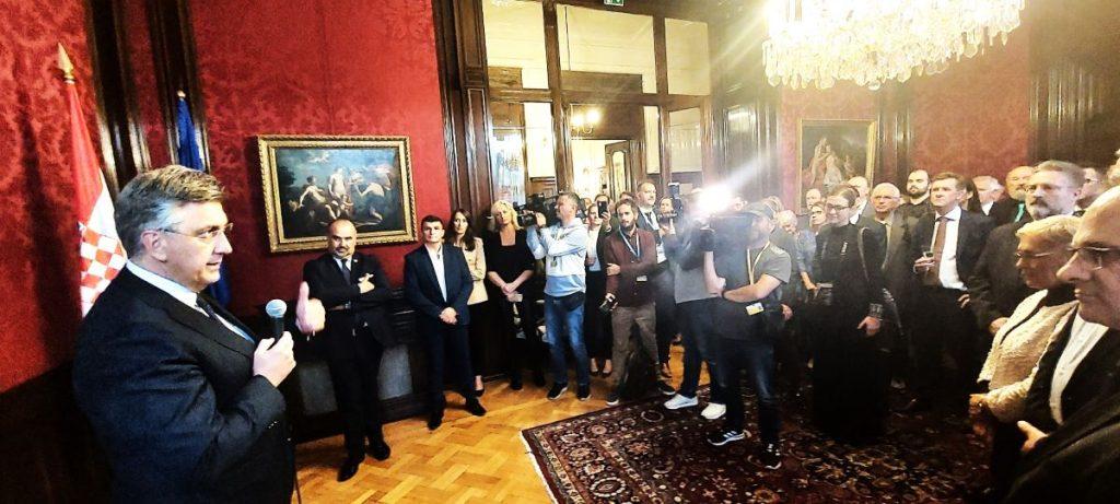VISOKI STUPANJ SUGLASJA: Plenković u Beču s austrijskim kancelarom o bilaterali, “gorućim” međunarodnim pitanjima i Hrvatima u Austriji