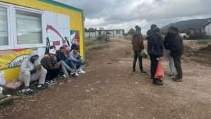NOVE OPTUŽBE IZ BiH: Migranti smješteni u prihvatnom centru kod Bihaća žale se da ih hrvatski policajci tuku pri pokušaju prelaska granice Migranti