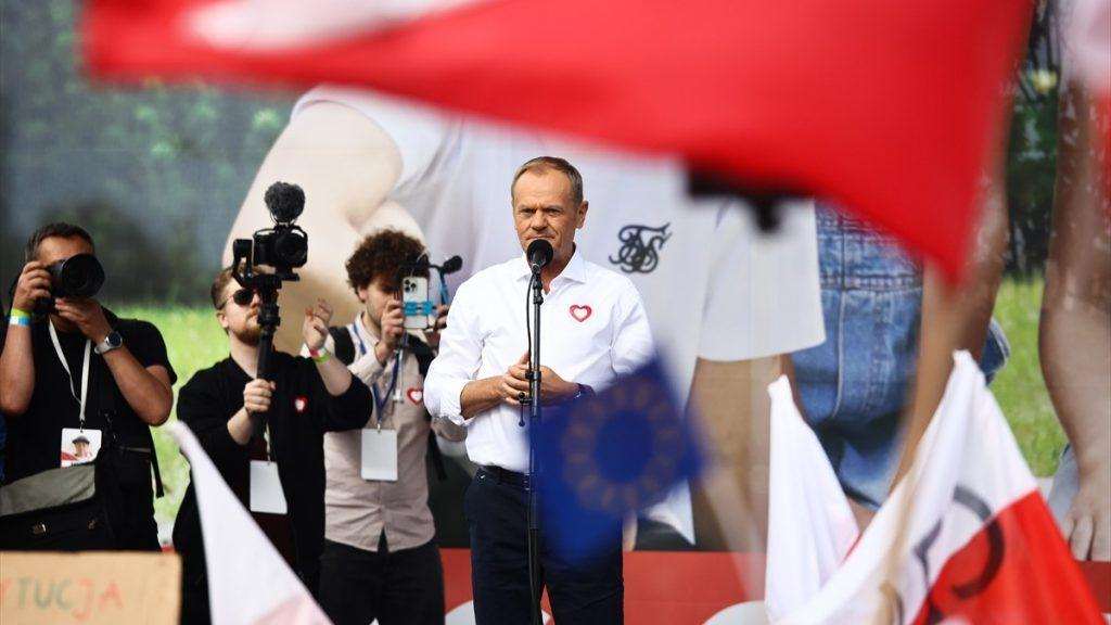 VARŠAVA: Deseci tisuća Poljaka na prosvjedu oporbe u glavnom gradu Poljske  