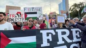 UZ ŠVICARSKO DOPUŠTENJE: Stotine ljudi u Ženevi na skupu solidarnosti s Palestinom  