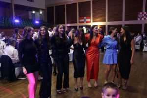 (FOTO i VIDEO) 5. LIVANJSKA NOĆ: U Heusenstammu kod Frankfurta održana zavičajna zabava Livnjaka i njihovih prijatelja