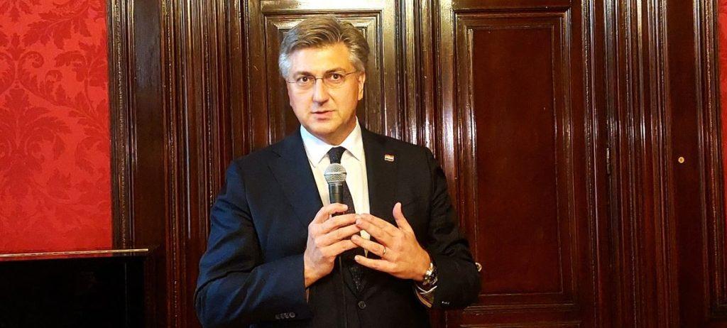 VISOKI STUPANJ SUGLASJA: Plenković u Beču s austrijskim kancelarom o bilaterali, “gorućim” međunarodnim pitanjima i Hrvatima u Austriji