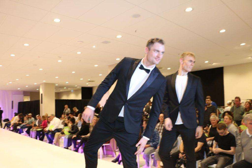 (FOTO) VELIKI SHOWU U FRANKFURTU: Hrvatica i Nijemac spojili glumu i modni dizajn kroz neobičnu modnu reviju (FOTO) VELIKI SHOWU U FRANKFURTU: Hrvatica i Nijemac spojili glumu i modni dizajn kroz neobičnu modnu reviju
