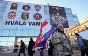(FOTO) 32. GODIŠNJICA VUKOVARSKE TRAGEDIJE: Više 0d 150 tisuća Hrvata i njihovih prijatelja poklonilo se žrtvi Vukovara