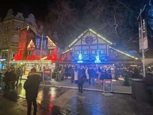 WIESBADEN: Božićni sajam „Zvijezda padalica“ koji odiše bajkovitim ugođajem