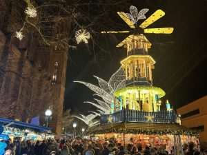 WIESBADEN: Božićni sajam „Zvijezda padalica“ koji odiše bajkovitim ugođajem