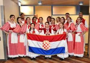 RAVENSBURG: Uspješna proslava blagdana Svetog Nikole u organizaciji HKZ “Mala Gospa“ i HNK Ravensburg RAVENSBURG: Uspješna proslava blagdana Svetog Nikole u organizaciji HKZ “Mala Gospa“ i HNK Ravensburg