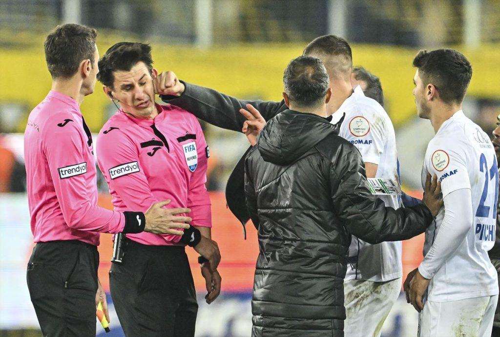 ZÜRICH / ANKARA: Predsjednik FIFA-e osudio napad na nogometnog suca poručivši kako „u nogometu nema mjesta nasilju“  