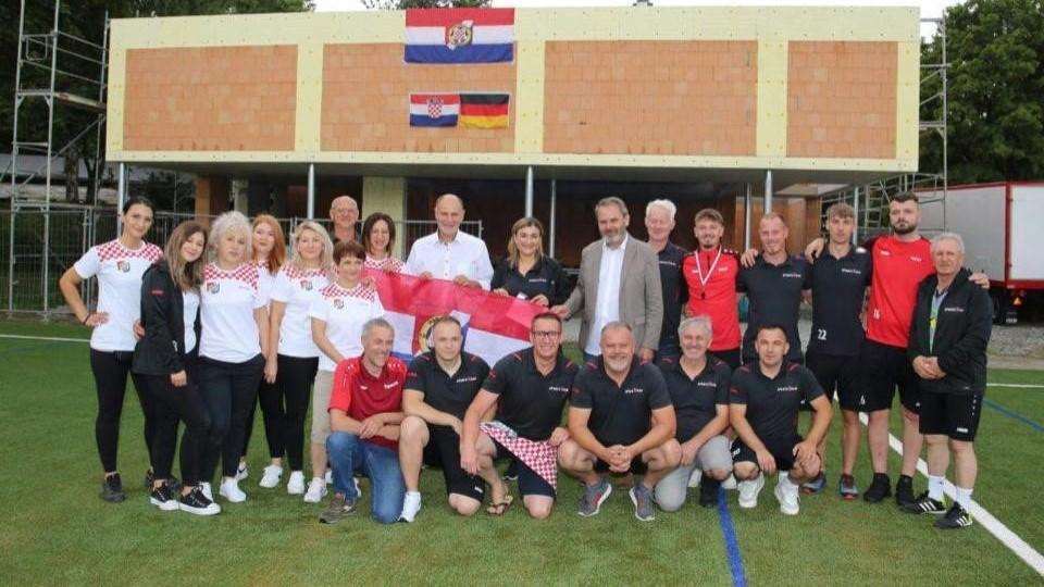 SINGEN: Božićnom proslavom završena jedna od najboljih godina HSK Croatia Singen, hrvatskog kluba koji nikada nije mijenjao svoje ime