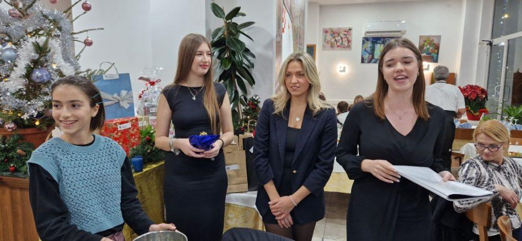 U SREDIŠTU RIMA: Održana Božićna večera Udruge Hrvatsko-talijanski Mozaik Rim U SREDIŠTU RIMA: Održana Božićna večera Udruge Hrvatsko-talijanski Mozaik Rim