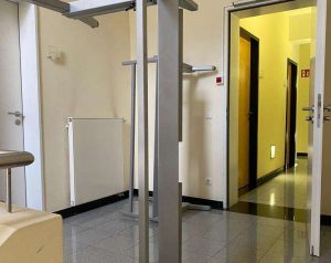 DAR IZ MAINZA: U škole u Velikoj Gorici i Čakovcu poslani okviri za stolove, ploče, stalci za knjige... DAR IZ MAINZA: U škole u Velikoj Gorici i Čakovcu poslani okviri za stolove, ploče, stalci za knjige...
