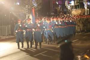 MNOGI GA SMATRAJU UVODOM U RAT I ETNIČKE PROGONE: U Banjoj Luci policijskom paradom obilježili neustavni dan RS-a MNOGI GA SMATRAJU UVODOM U RAT I ETNIČKE PROGONE: U Banjoj Luci policijskom paradom obilježili neustavni dan RS-a