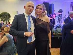 U NAZOČNOSTI 1.100 GOSTIJU: Održan 77. Hrvatski bal u Beču - uveličali ga austrijska ministrica Raab i brojni diplomati