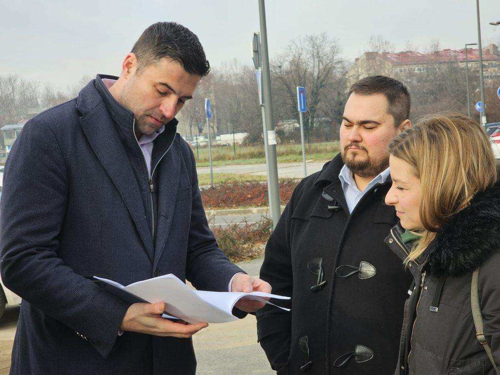DAVOR BERNARDIĆ: Zagreb svaki dan gubi novac koji mu je na raspolaganju DAVOR BERNARDIĆ: Zagreb svaki dan gubi novac koji mu je na raspolaganju