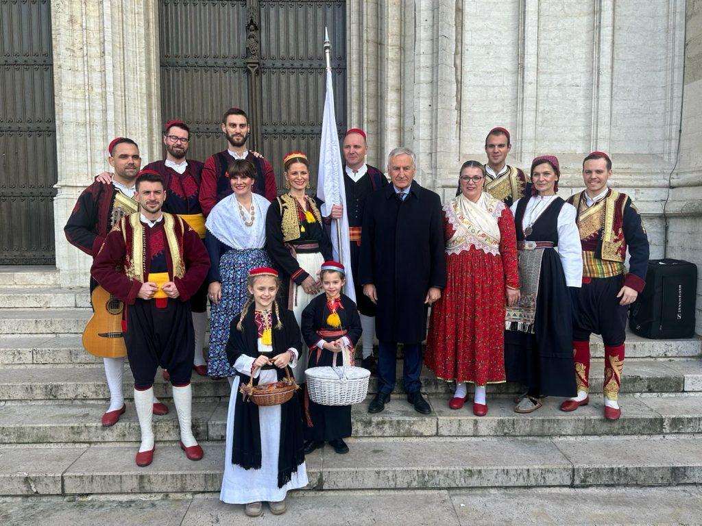 OGRANAK MH BRUXELLES: Danas svečano otvaranje Feste svetog Vlaha 2026. u Bruxellesu OGRANAK MH BRUXELLES: Danas svečano otvaranje Feste svetog Vlaha 2026. u Bruxellesu