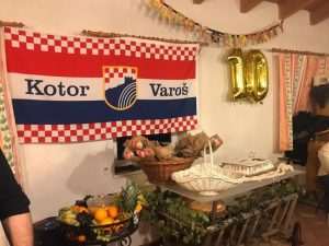 (FOTO) KOTORVAROŠANI U STUTTGARTU: Na fešti proslavili 10. obljetnicu udruge i pomolili se za svog iznenada preminulog člana
