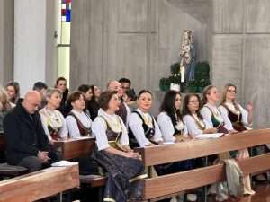 ZAVRŠENA DVODNEVNA PROSLAVA 50. GODIŠNJICE HKZ BALINGEN-EBINGEN: Biskup Pero Sudar poručio hrvatskim iseljenicima “Lijepo je biti Hrvat, unatoč svim poteškoćama!“