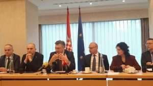 MÜNCHEN: Premijer Plenković sa ministrima Anušićem i Grlić Radmanom na sastanku s predstavnicima hrvatskih udruga iz Münchena i Bavarske